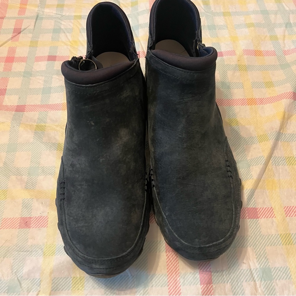 11W Women's Wide Fit Skechers Black Ankle Boots